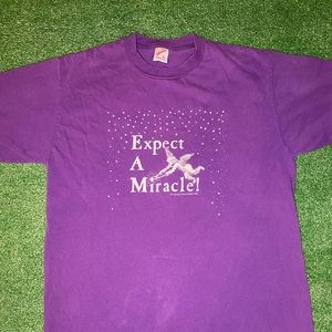 Vintage expect a miracle tshirt